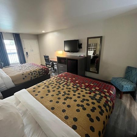 Econo Lodge Inn & Suites Murfreesboro Εξωτερικό φωτογραφία