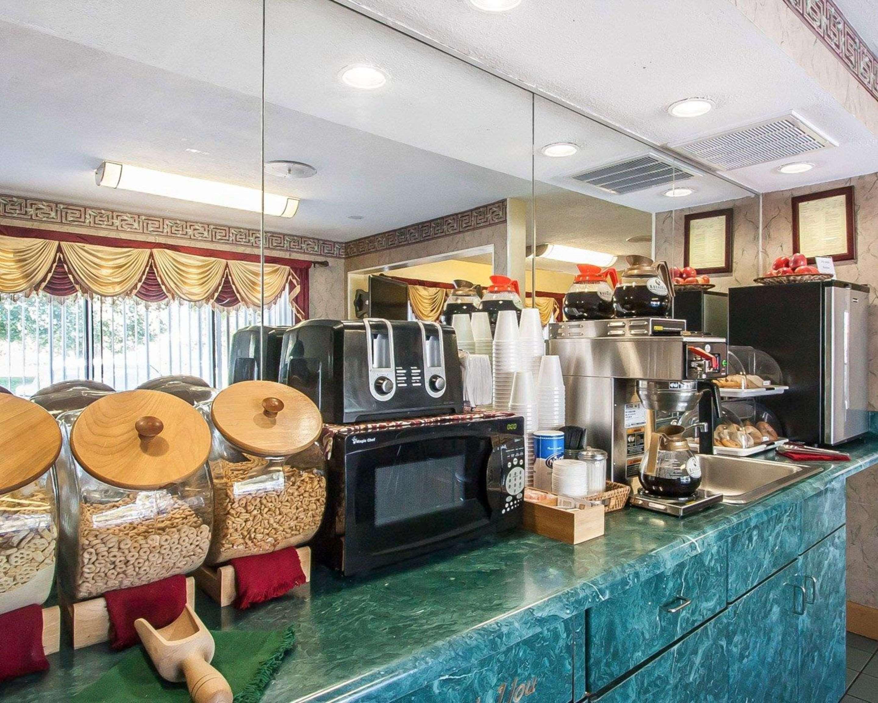 Econo Lodge Inn & Suites Murfreesboro Εξωτερικό φωτογραφία
