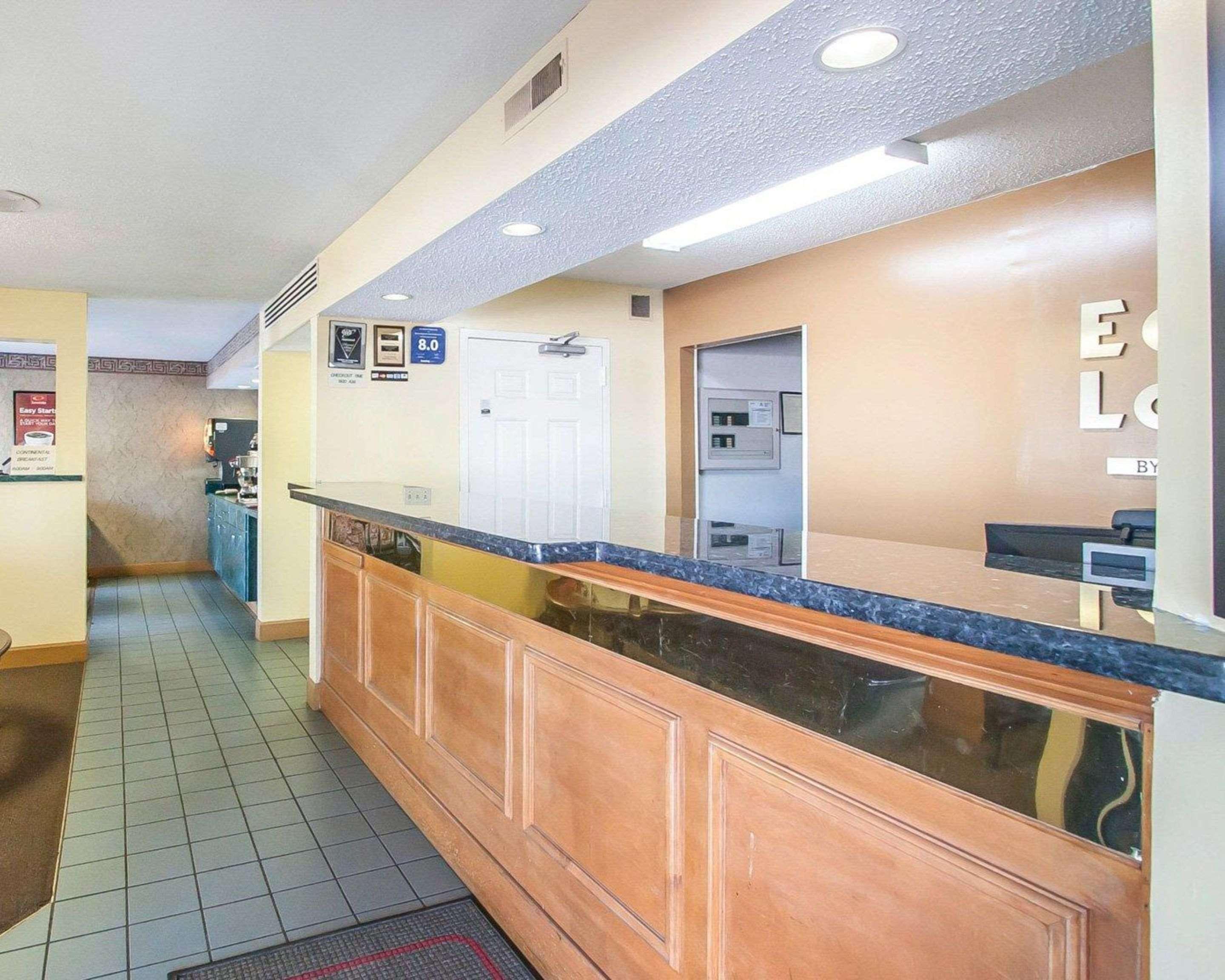 Econo Lodge Inn & Suites Murfreesboro Εξωτερικό φωτογραφία