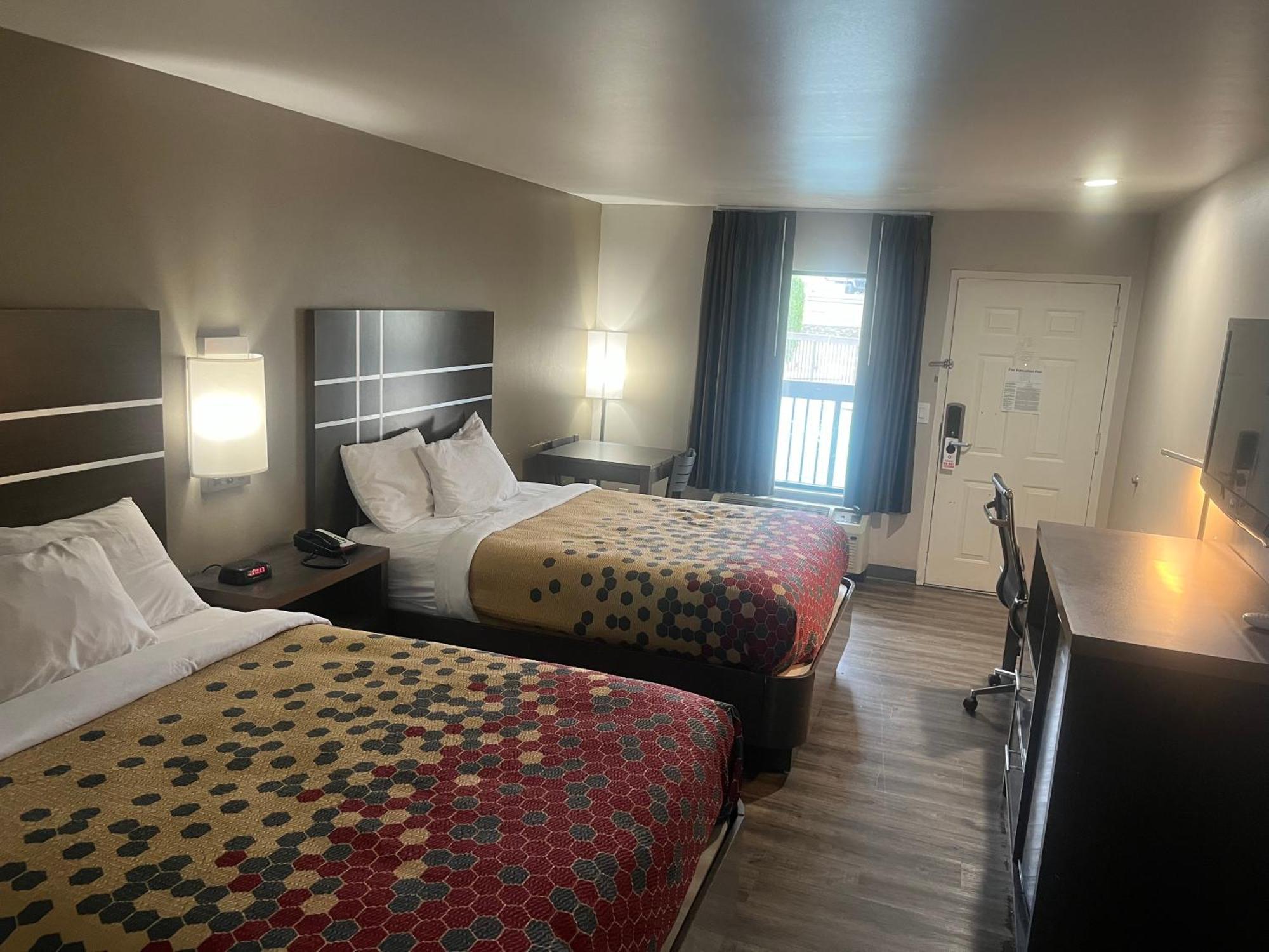 Econo Lodge Inn & Suites Murfreesboro Εξωτερικό φωτογραφία